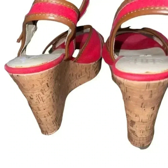 Dana Buchman Strappy Sandals - Picture 13 of 14